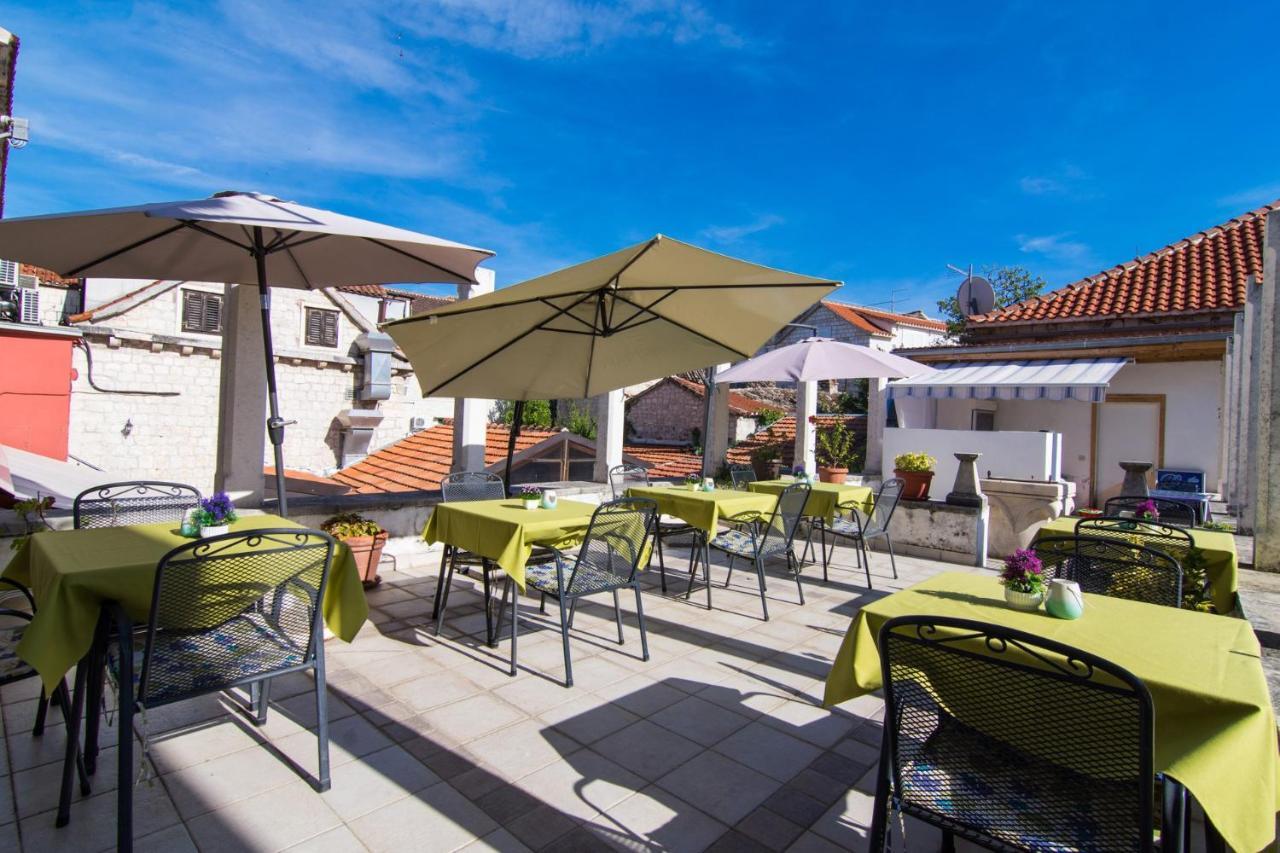 Vila Liza Bed & Breakfast Trogir Eksteriør bilde