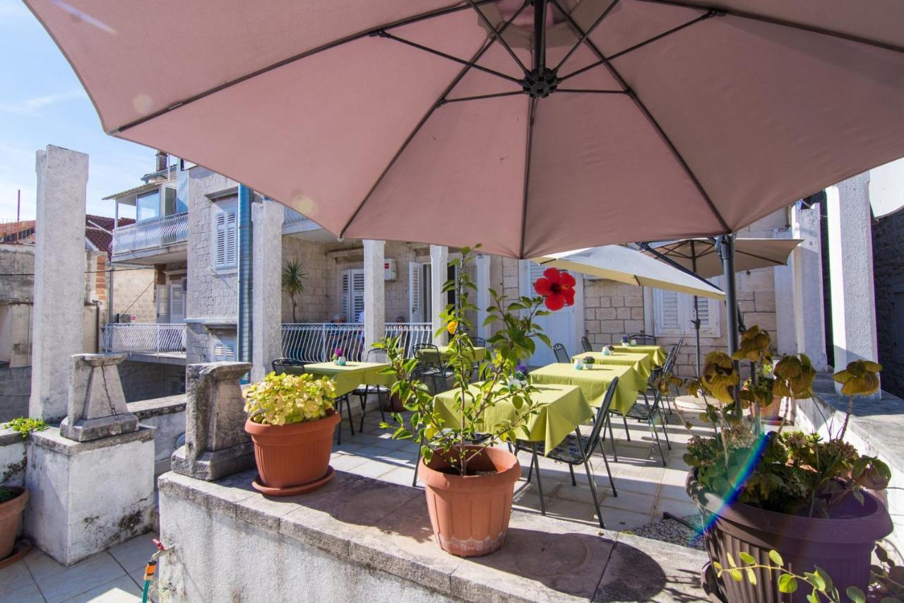 Vila Liza Bed & Breakfast Trogir Eksteriør bilde