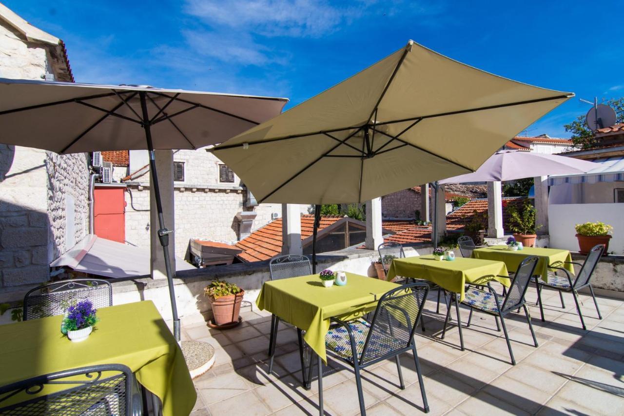 Vila Liza Bed & Breakfast Trogir Eksteriør bilde