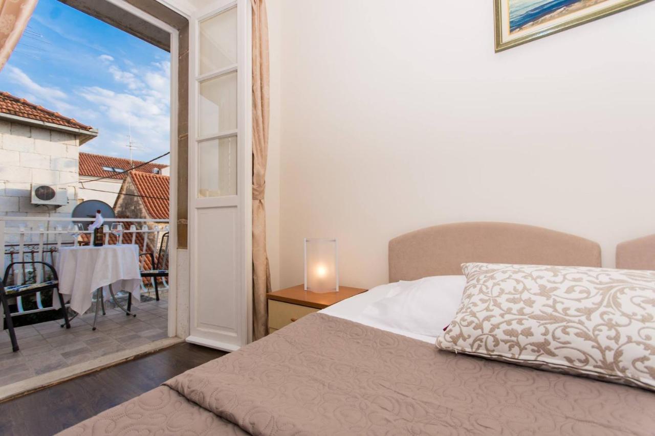 Vila Liza Bed & Breakfast Trogir Eksteriør bilde