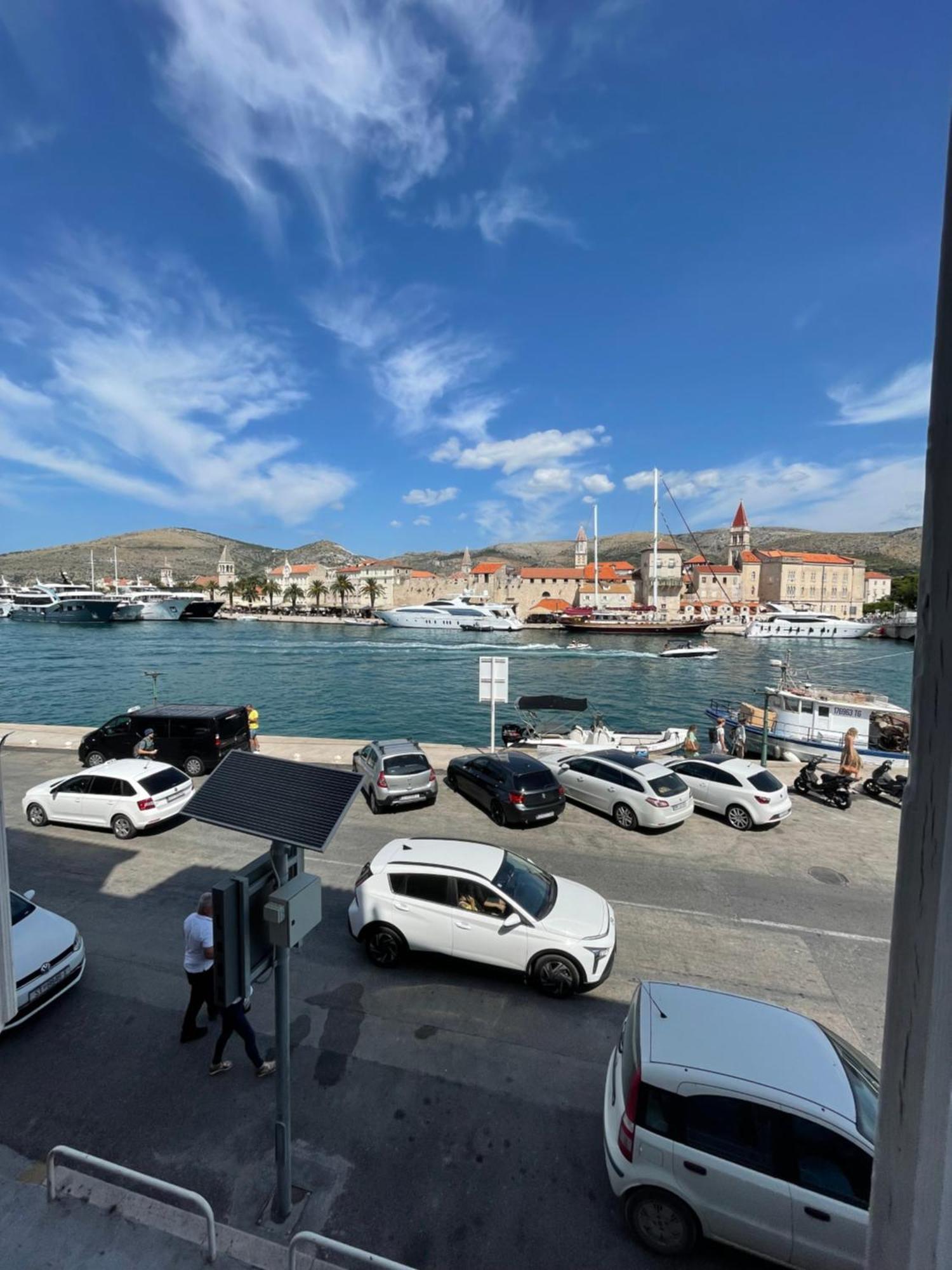 Vila Liza Bed & Breakfast Trogir Eksteriør bilde